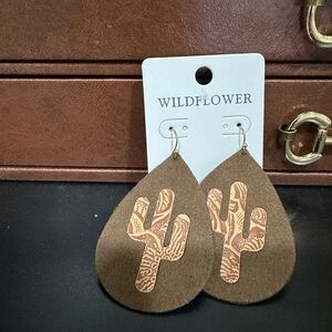 Wildflowers Tan Cactus Drop Earrings
